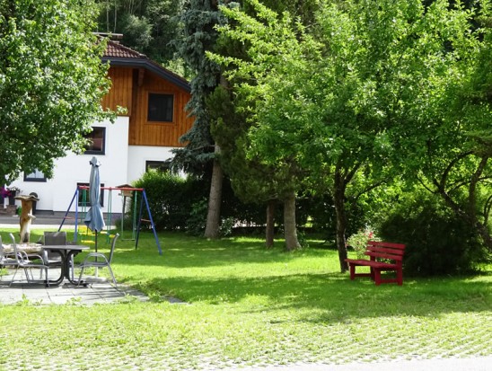 Gemütlicher Garten im Haus Engelhardt-Weber in Schladming