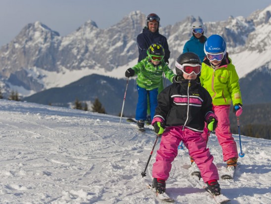 Skifahren mit der Familie in Schladming, © Schladming Dachstein Tourismus